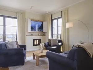 Reetland am Meer Premium Reetdachvilla mit 3 Schlafzimmern, Sauna und Kamin H13 - Дранске