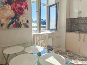 City heart, bright, loft view, free parking