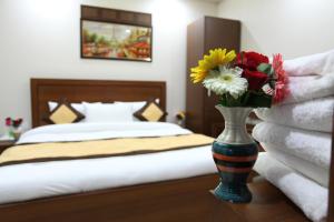 Hotel HC Grand near Indraprastha Apollo Hospital