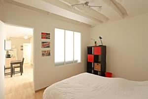 Appart Faubourg St Denis 4 personnes