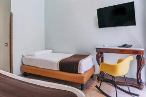 Triple Room with Balcony