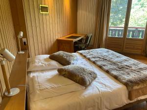 Appartements appartement 103m2 pres de Megeve, face a telecabine la Princesse,2 chambres , garage, local a ski : photos des chambres