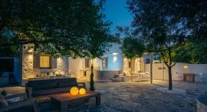 Rabagas Suites Luxury - In The Heart of Sifnos - 阿波罗尼亚