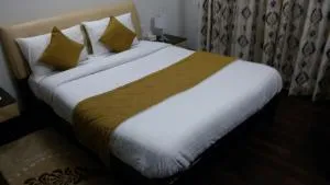 Royal Service Apatment - Dehu