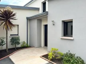 1004 - Maison 8p, à 900m de la plage des Vallées. - 普雷讷夫昂德雷