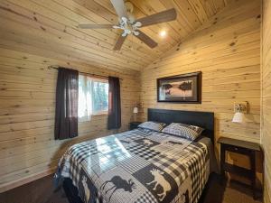 Ahmic Lake Resorts Black Bear Cottage