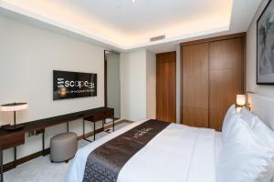 Escape24 2BR in Address Opera with Skyline Views near Burj Khalifa