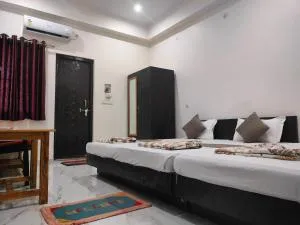 Hotel Dev Inn Ayodhya - Sultānpur