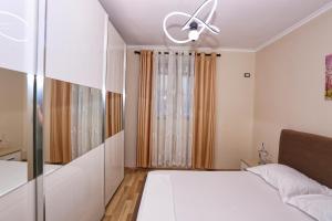 R&B City Center Apartment