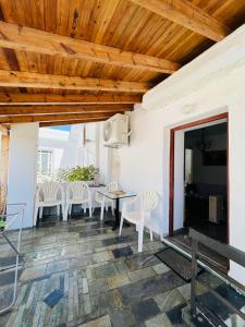 Vintage house akoumia