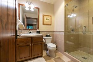 Great Bear Lodge 201 by East West Hospitality