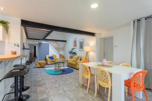 Villas Villa SESCA - Piscine grande terrasse : photos des chambres