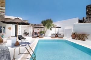 Frati Villas Beachfront