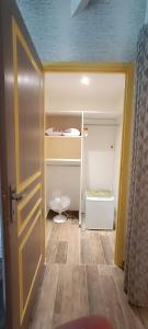 B&B / Chambres d'hotes SALAMANDRE : Chambre Double avec Salle de Bains Privative
