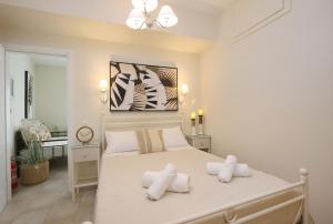 ELVIRA-MARIA and ELVIRA