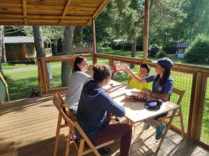 Lacustra Cabanes accessibles en canoe et Chalets tout confort : photos des chambres