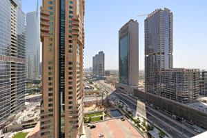Stunning One-Bedroom Apartment in Me Do Re in JLT