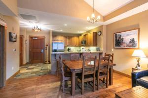 Iron Horse Lodge North 310 by East West Hospitality