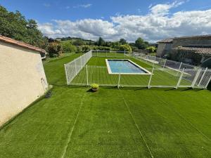 Villas Enorme Domaine avec Piscine, Salle de fete, Boulodrome, Cinema et plus : photos des chambres