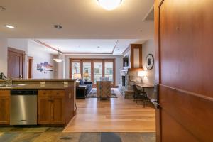 Iron Horse Lodge North 206 by East West Hospitality