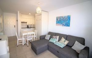 Habitat superior PRIMERA LINEA Playa Romana ALBERT VILLAS