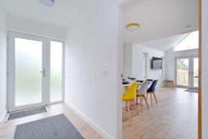 Contemporary Luxury Lodge, Aberdeen West