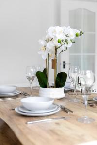 The Oakleigh - Fosse Park - Close to M1 and M69 - 3 Bed House, Contractors, Corporates, MonthlyStays