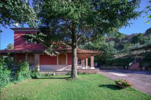 Villa Prima Italy with private pool and spectacular views