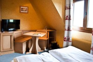 Hotels Hotel Spa et Restaurant Au Chasseur : Chambre Double Standard
