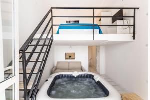 Fronte Mare Apartments & City Views