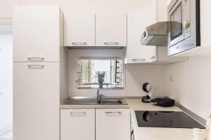 Fronte Mare Apartments & City Views