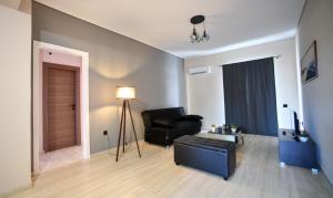 Spacious Apartment near Panormou Metro with Self Check-in