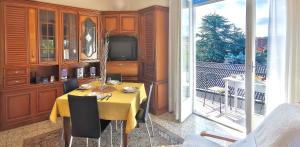 Vecchia Intra - Two-room apartment in the center for 4 people