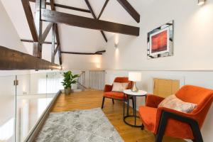 Host & Stay - The Old Meeting Hall