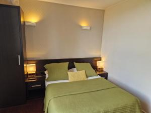 Hotels Hotel Bal : photos des chambres