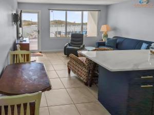 Island Surf 8-Walk Out your Back Door to the Beach