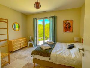 Villas Villa Gabriel, un meuble de tourisme 3 etoiles au coeur de Goult : photos des chambres