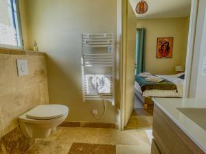 Villas Villa Gabriel, un meuble de tourisme 3 etoiles au coeur de Goult : photos des chambres