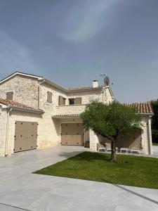 Villa Oblica 