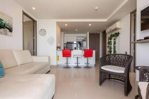 Awesome Oceanfront “Morros City” 29th floor 2R3BR