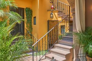 Casa Zaca, 3BR Centro Home with Rooftop & Garden