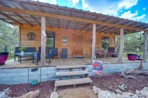 Pet-Friendly Johnson City Studio with Inspiring View - 马蹄湾