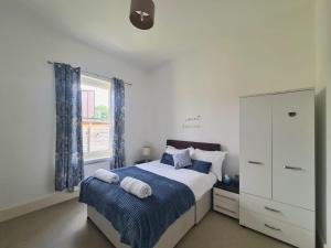 3 Central Bedroom flat