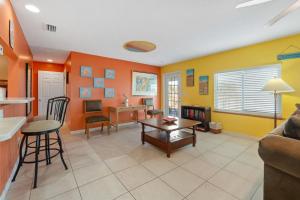 Oceanfront Beach House in St Augustine Sleeps 10