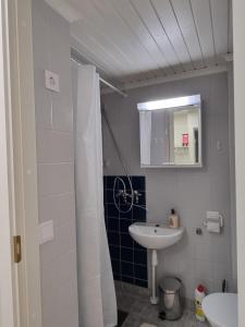 Kompakti yksiö numero 4 pienkerrostalossa