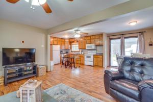 Shell Knob Home w Fire Pit, Near Table Rock Lake!