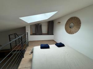 Villas Emotion spa84 Appart piscine interieur et jacuzzi : photos des chambres