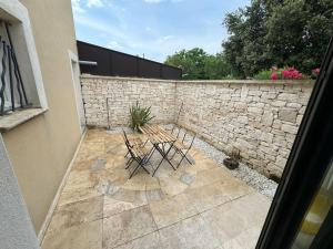 Villas Emotion spa84 Appart piscine interieur et jacuzzi : photos des chambres