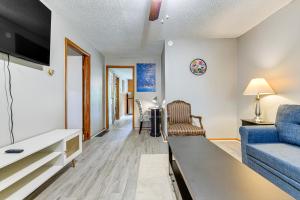 11 Mi to Niagara Falls: North Tonawanda Apartment