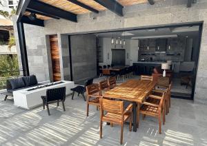 Casa Santos Pedregal